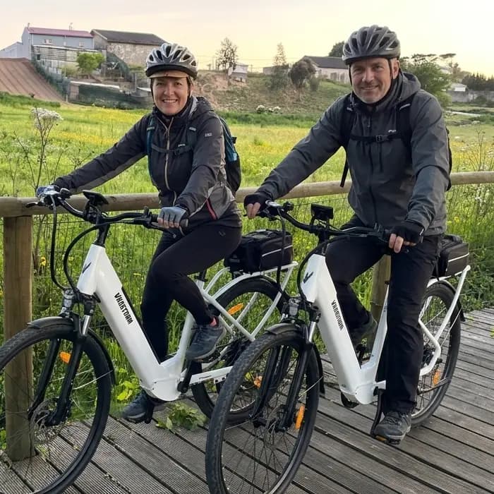Guests with EpicPorto e-bikes in Porto
